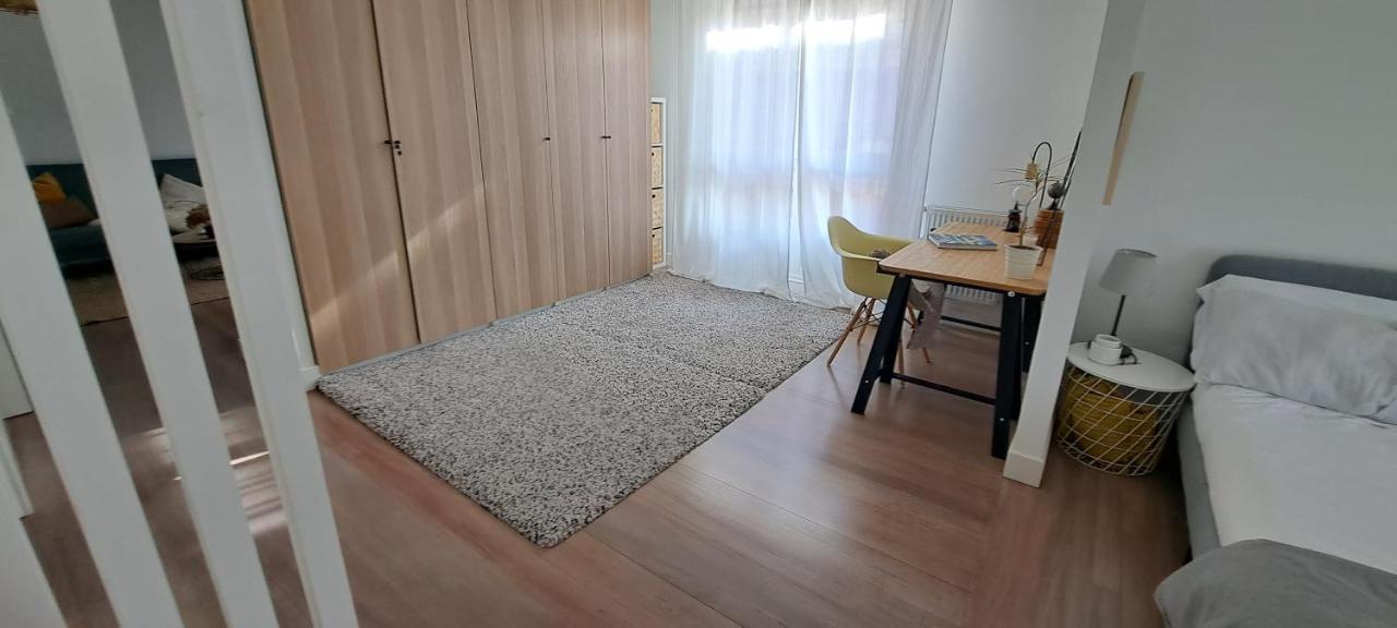 Apartamento Con Suite, Zona De Trabajo Y Yoga Wifi Y Garaje Кастро-Урдіалес Екстер'єр фото